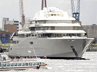Роман Абрамович получил Eclipse – самую большую яхту в мире