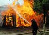 В поселке "Речник" сгорели два автомобиля и дом